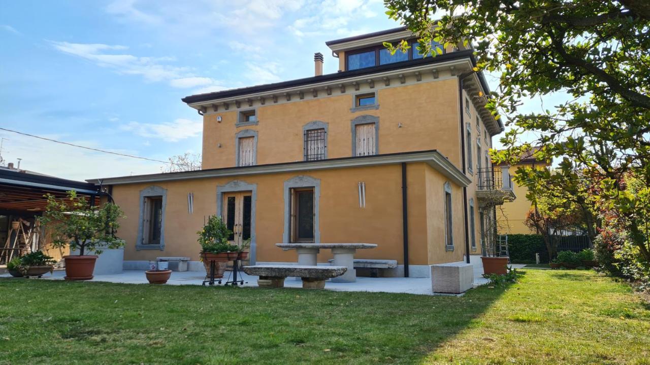 Appartamento Modenese 8 Пескьера-дель-Гарда Экстерьер фото